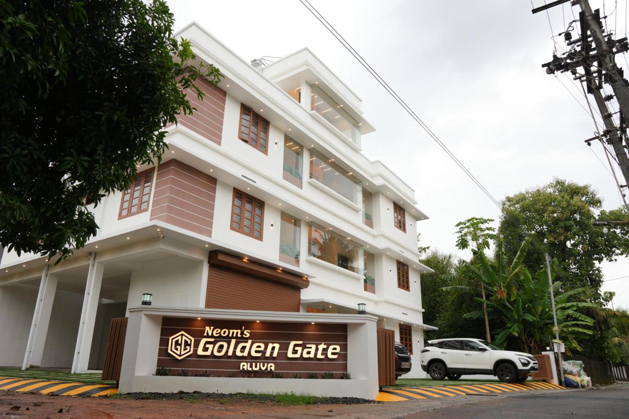 Neom'S Golden Gate Hotel Alwaye ภายนอก รูปภาพ